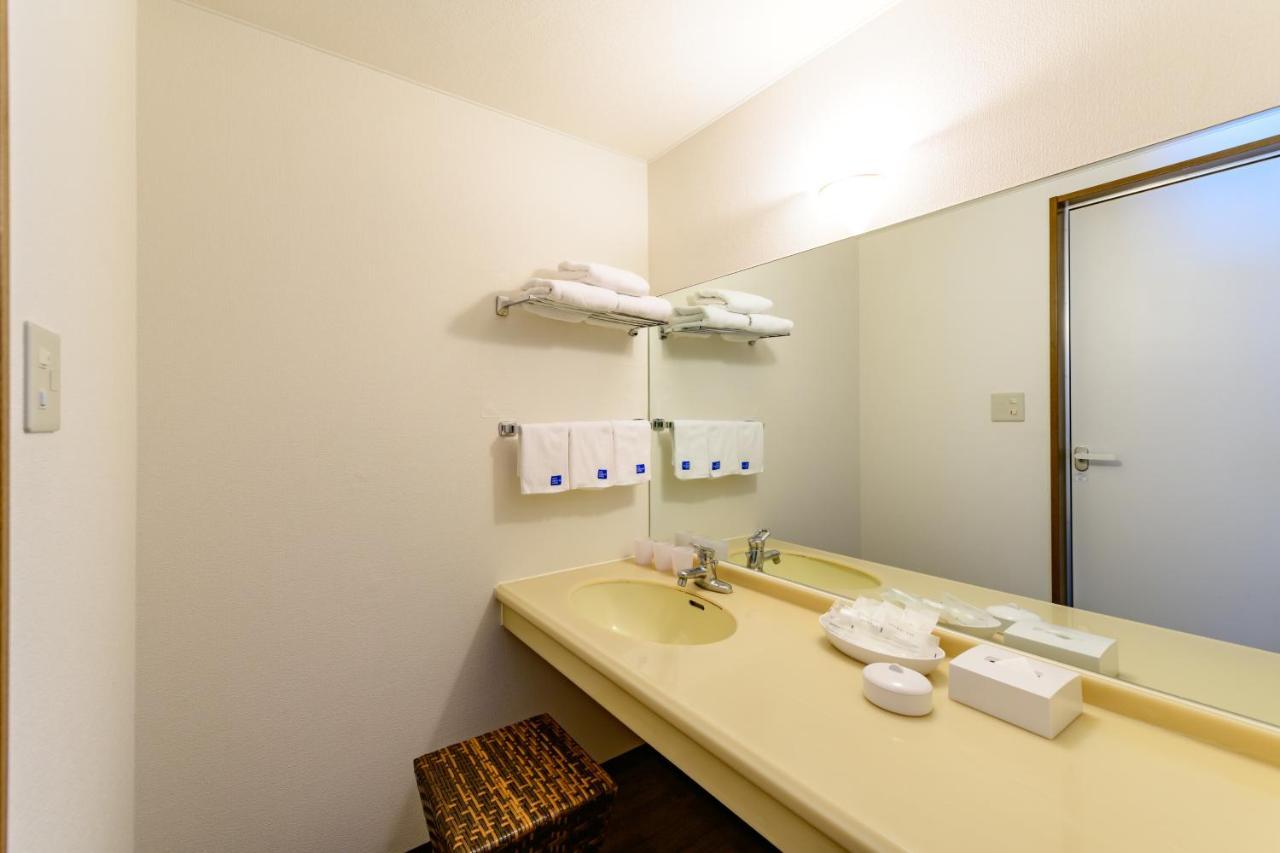 Hotel Robertson Harbor Miyakojima  Bagian luar foto
