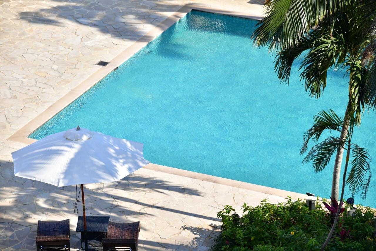 Hotel Robertson Harbor Miyakojima  Bagian luar foto